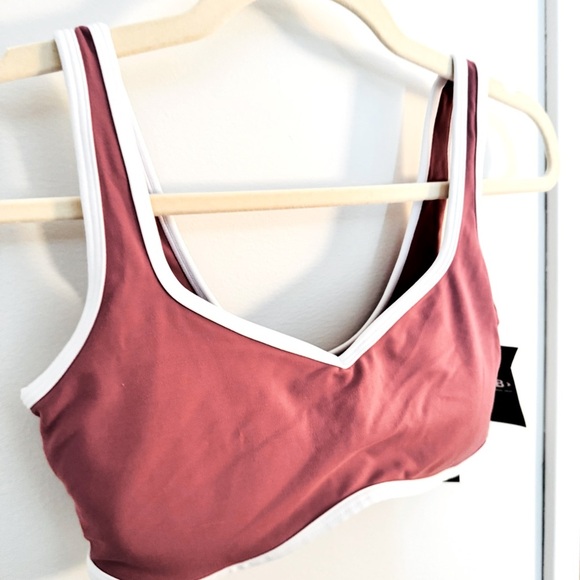ABERCROMBIE YPB studioFLEX Sports Bra NWT - Picture 4 of 5